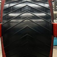 Chevron conveyor belt
